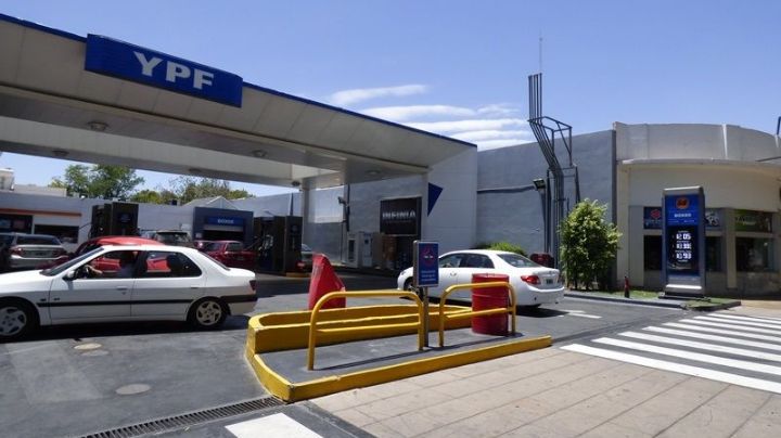 YPF aumenta sus naftas por traslado de actualización impositiva