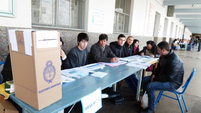 Los sanjuaninos van a las urnas: más de 500 mil electores votan en 210 escuelas