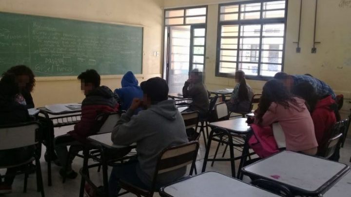 En San Juan: estudiantes del Secundario podrán pasar de año con 3 previas