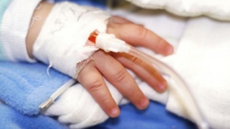 Un nene de 3 años, delicado al intoxicarse con silicona