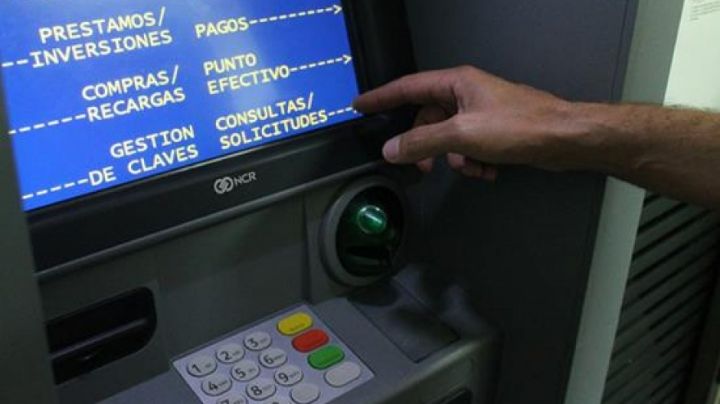 Advirtieron problemas para operar con red Link en cajeros automáticos y homebanking