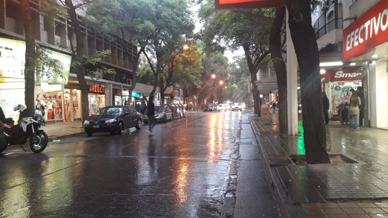 Nuevo frente frío en San Juan: alertan por lluvias y "agua nieve" en el llano