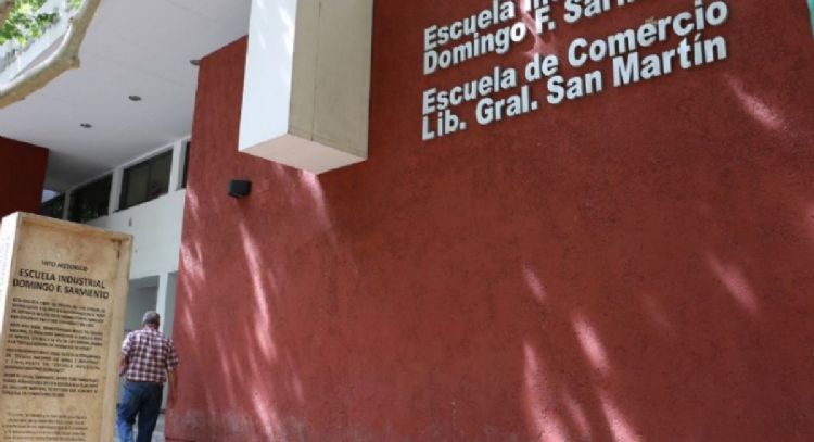 Alerta por vientos intensos: una escuela de San Juan suspendió actividades parcialmente