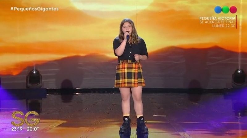 Sol, la hija de Karina y el Polaco, volvió a cantar en Susana y revolucionó las redes sociales