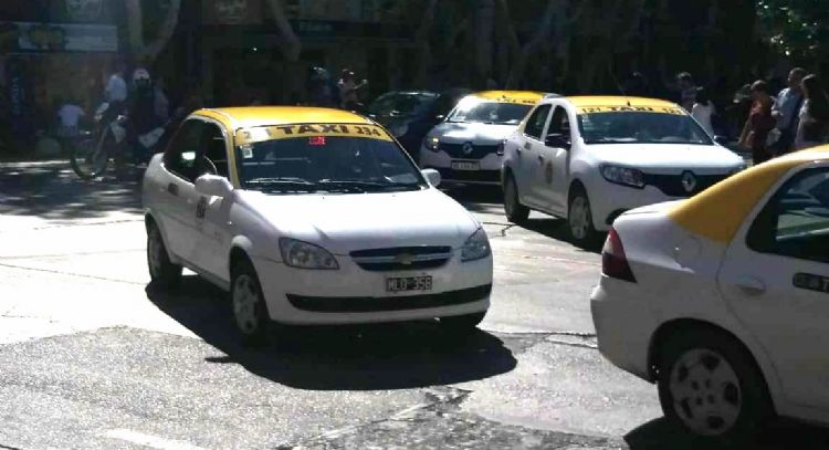 Prometedora demanda de una línea de crédito sanjuanina para renovación de taxis y remises