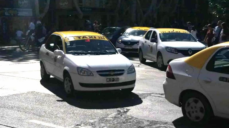 Prometedora demanda de una línea de crédito sanjuanina para renovación de taxis y remises