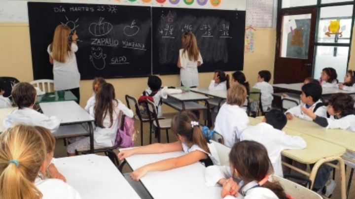 Educación quiere sumar una hora de clase diaria en las escuelas primarias