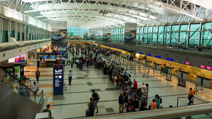 Habilitan aeropuertos para prueba piloto de ingreso de turistas de países limítrofes