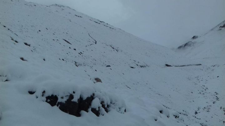 Impresionante: la nieve copó la Cordillera en Calingasta en pleno noviembre