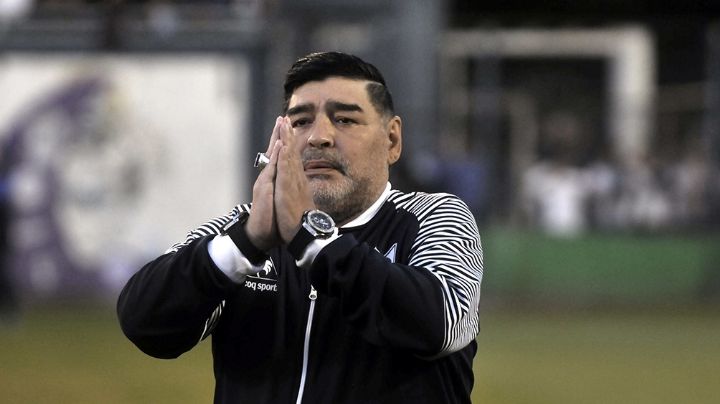 Según la autopsia, Maradona murió de un "edema agudo de pulmón" y una "insuficiencia cardíaca"