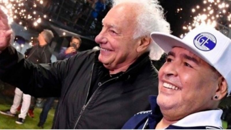 "Me fallaste; vos me tenías que llevar a mí": lo que Coppola le dijo a Maradona en el cementerio