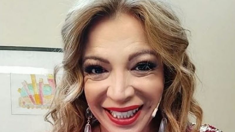 Llegó Papá Noel: Leo Alturria derritió de amor a Lizy Tagliani