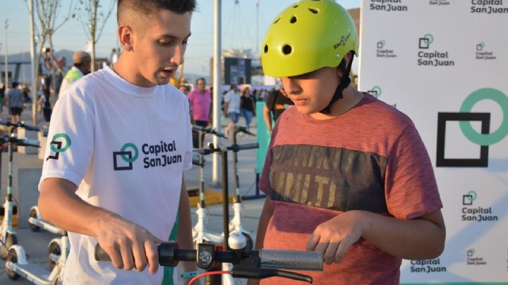 FNS: Capital presentó ciclovías con monopatines y bicicletas para uso gratuito