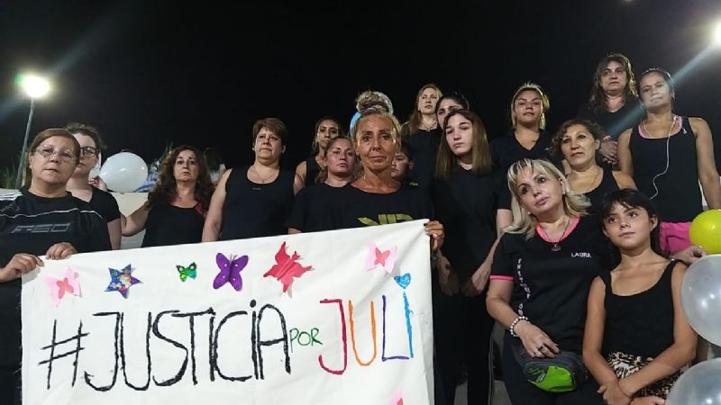 Conmovidas, amigas de Julieta Viñales y su mamá pidieron justicia y harán una marcha