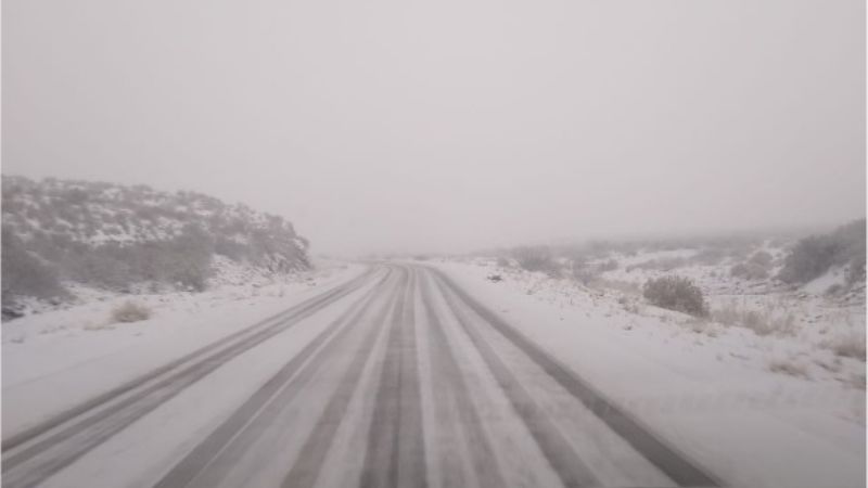 La nieve llegó al Alto del Colorado: la Ruta Nacional 149, bajo un manto blanco