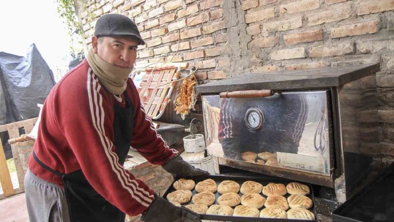 “Don Morales”, el panadero que llega a cada rincón de Ullum con su motocarga