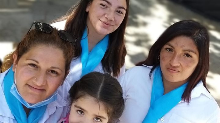 "Mi mamá es ejemplar": ser madre, trabajar y estudiar para terminar la secundaria