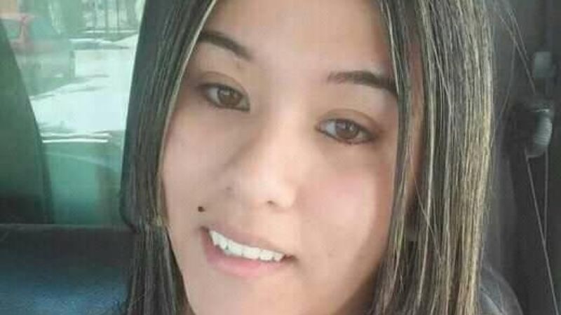 Femicidio en Sarmiento: doloroso último adiós a Brenda Flores