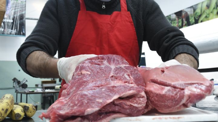 Sólo por el fin de semana y por pedido del Gobierno, los supermercados congelan el precio de la carne