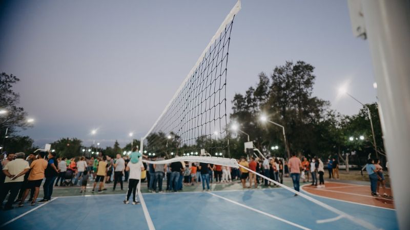 Uñac y Martín inauguraron el polideportivo en el barrio Rivadavia Norte