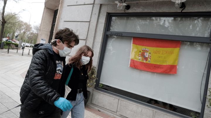 España sumó 214.619 nuevos contagios de covid y 120 muertes en un día