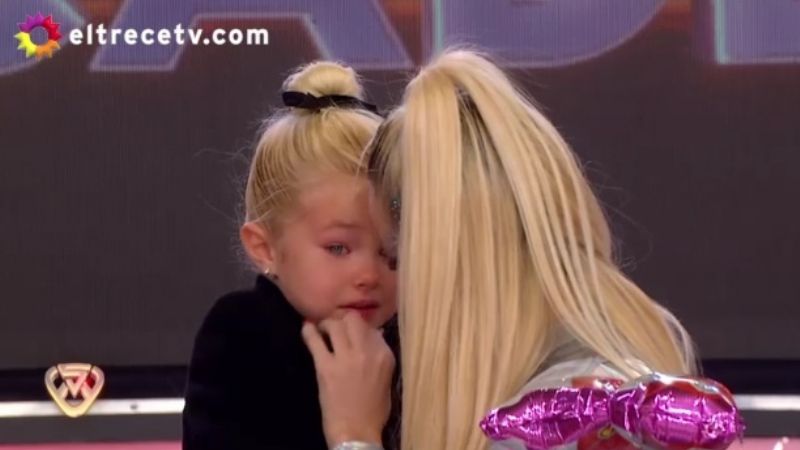 Matilda, la hija de Luciana Salazar, lloró desconsoladamente en La Academia 2021