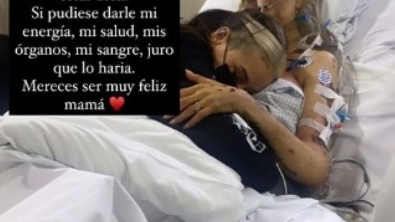 Desgarrador posteo de Cande Tinelli abrazada a su mamá en la cama del hospital