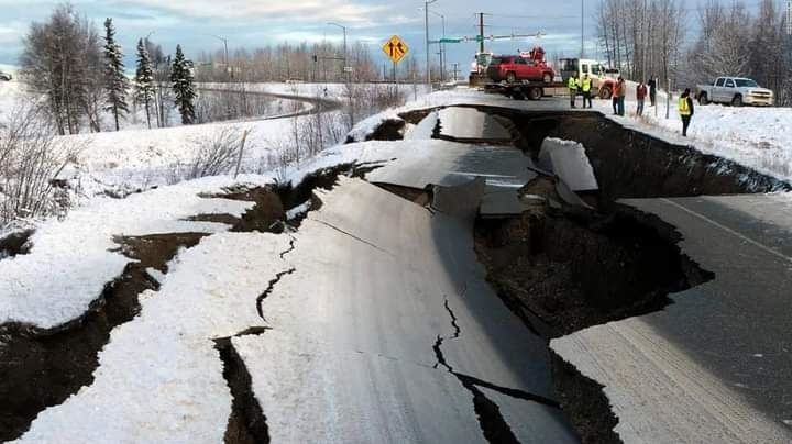 Videos: así se vivió el terremoto de 8.2 en las costas de Alaska