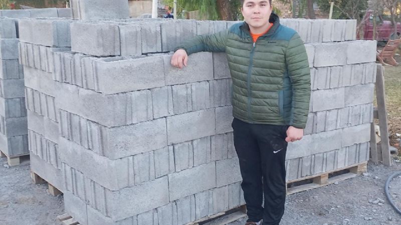 Sanjuaninos crearon un block con caucho reciclado, para la construcción