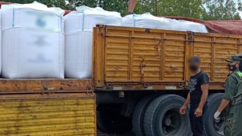 Incautaron más de 27 toneladas de carbonato de sodio que venía a San Juan