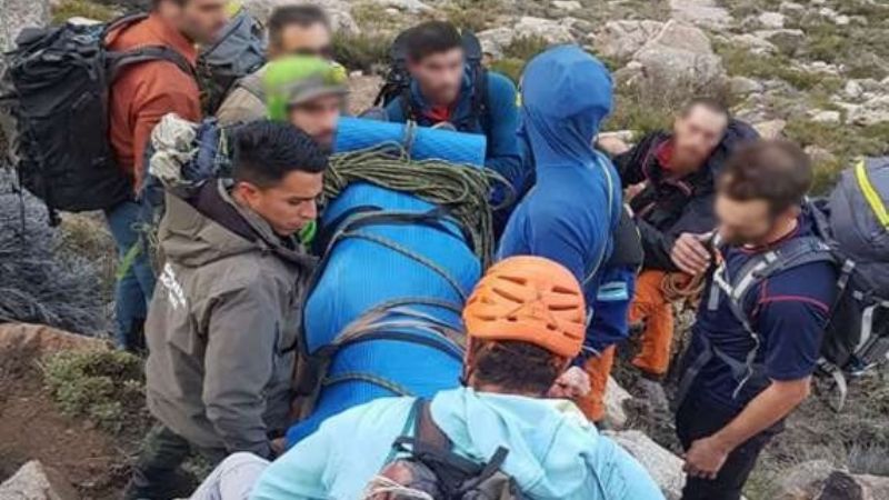 Rescataron a un andinista que cayó al vacío en Mendoza mientras escalaba