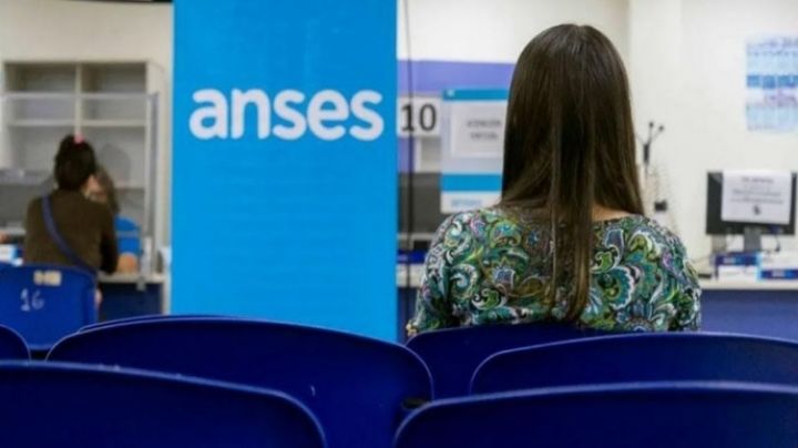 ANSES: última oportunidad para pedir el beneficio de 10 mil pesos por mes