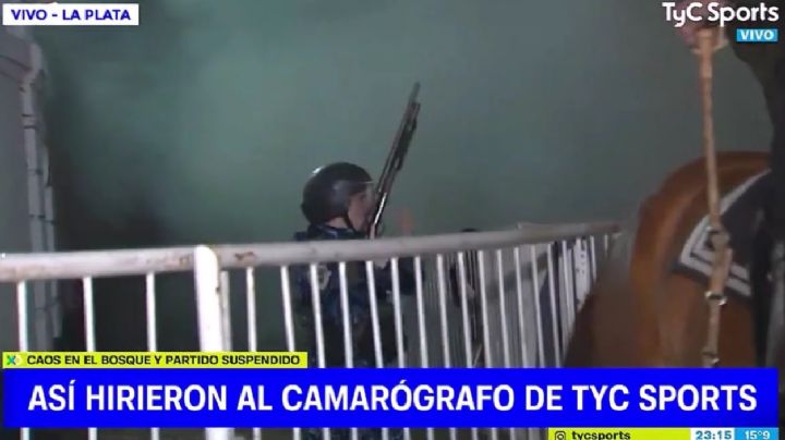 Video: un camarógrafo fue baleado por la policía en los conflictos del partido Gimnasia-Boca
