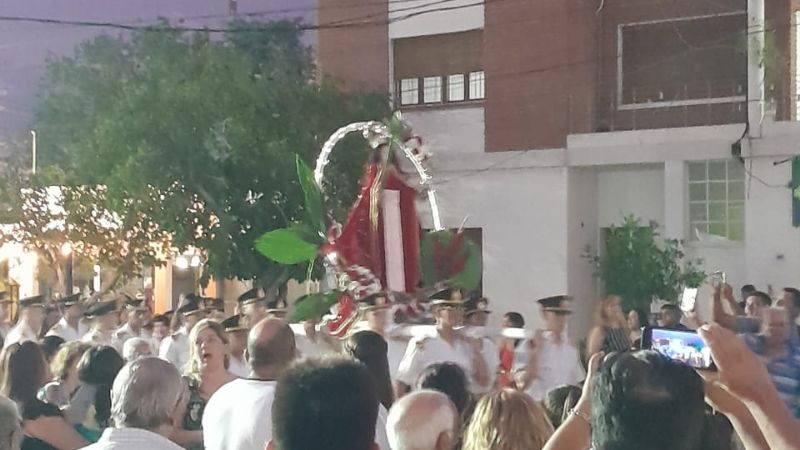 Una multitud profesó su fe a Santa Bárbara en Pocito
