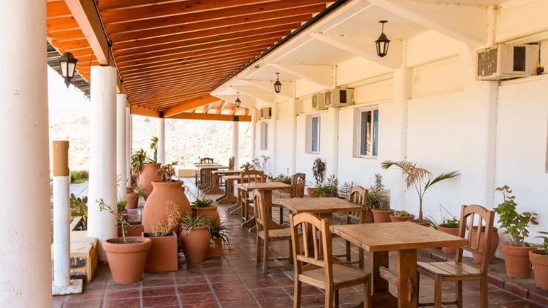 Con el 80% de reservas en el Hotel Difunta Correa, Vallecito se prepara para Semana Santa