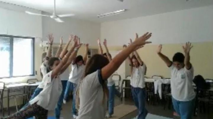 Buscan retomar con las actividades de yoga en las escuelas sanjuaninas