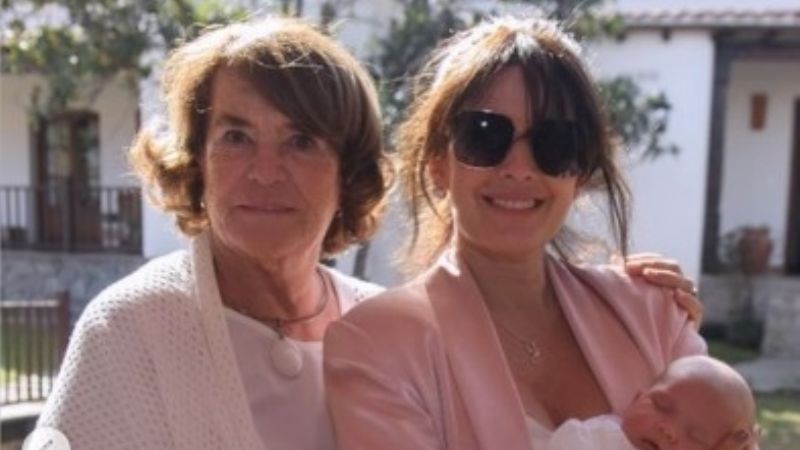 "Con los amores de mi vida": Isabel Macedo bautizó a Julia y compartió las fotos