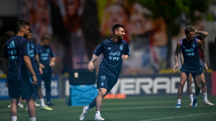Argentina con Messi hizo la última práctica antes de enfrentar a Perú