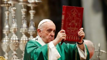 Papa Francisco rechazó las "batallas ideológicas" en la Iglesia