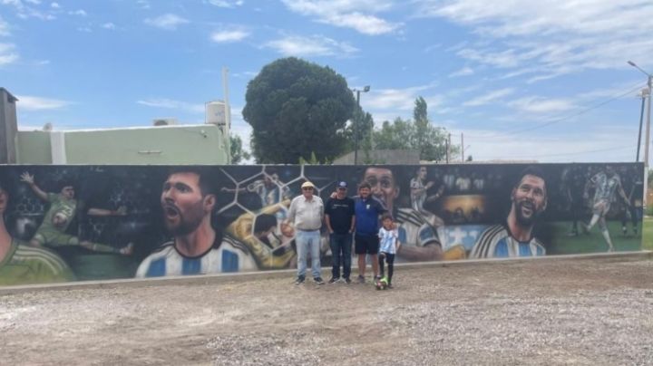 Sanjuaninos pintaron un enorme mural en homenaje a la Selección Argentina y quieren que lo vea Messi