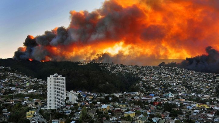Incendios en Chile: ya son 13 muertos y más de 170 focos activos
