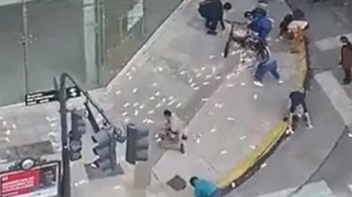 Video: un intento de robo terminó con una "lluvia de billetes" en un barrio de Belgrano