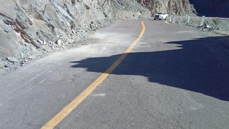 El viento zonda generó desprendimientos de rocas sobre una ruta sanjuanina