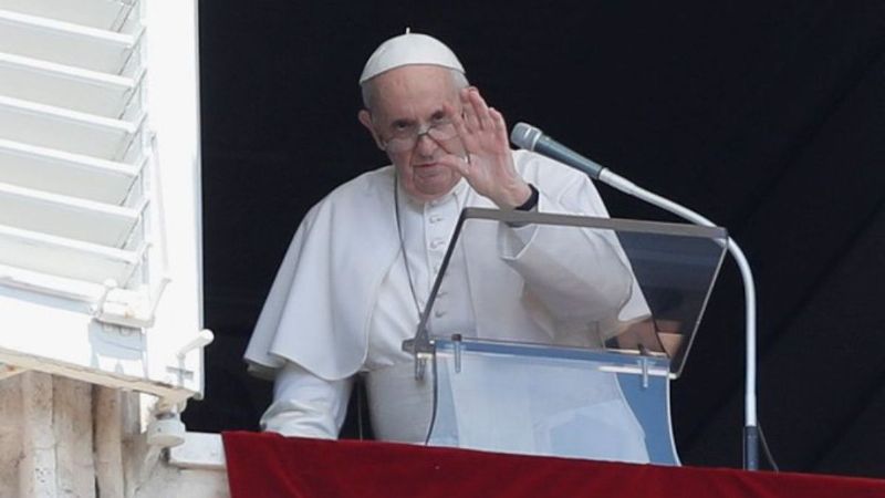 El Papa Francisco pasó una noche "tranquila" tras su cirugía