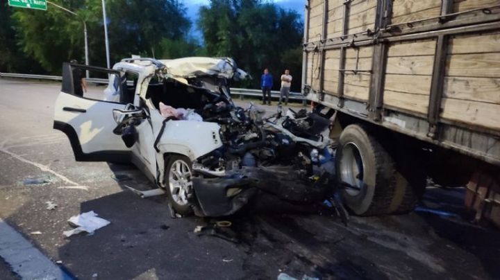 Murió el conductor del Jeep que chocó contra un camión en Circunvalación