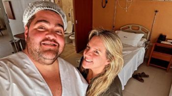 "Reviviendo": Darío Barassi se mostró desde el hospital tras la cirugía que enfrentó